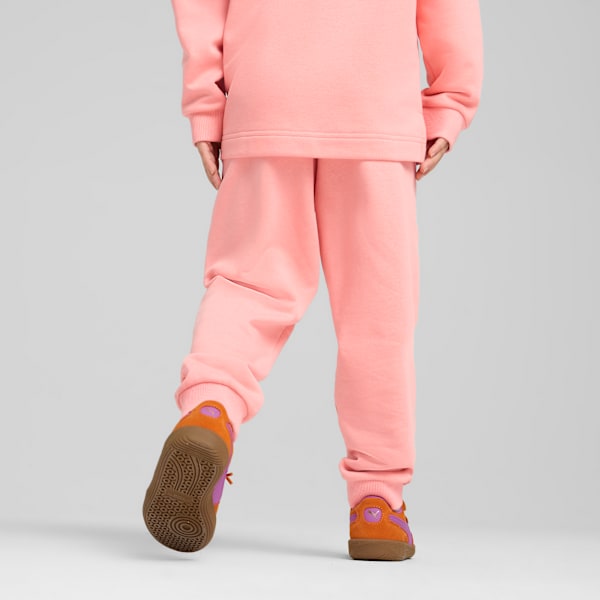 Puma Girls Cats Club Sweatpants In Peach
