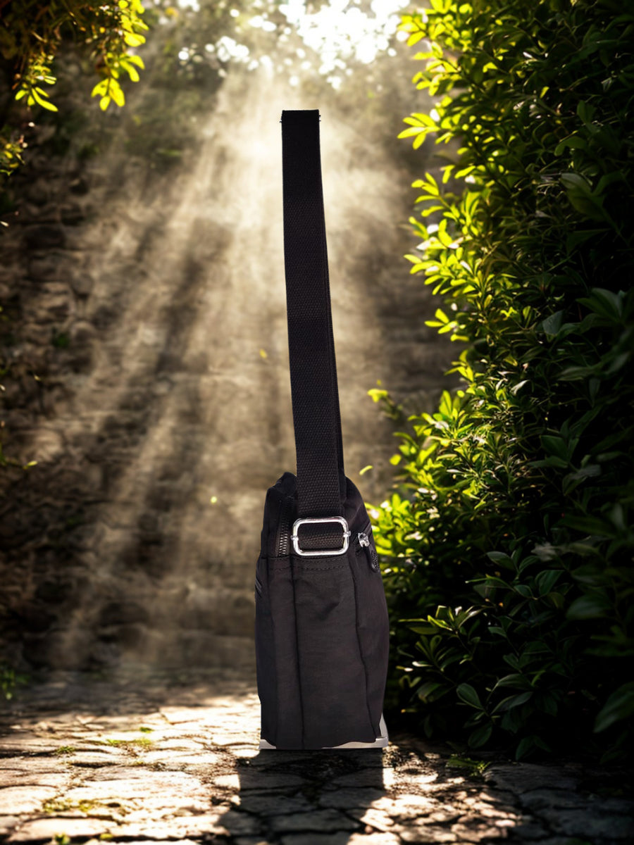 Free Spirit 8624Upright Multi Zip Sling Black - One Size