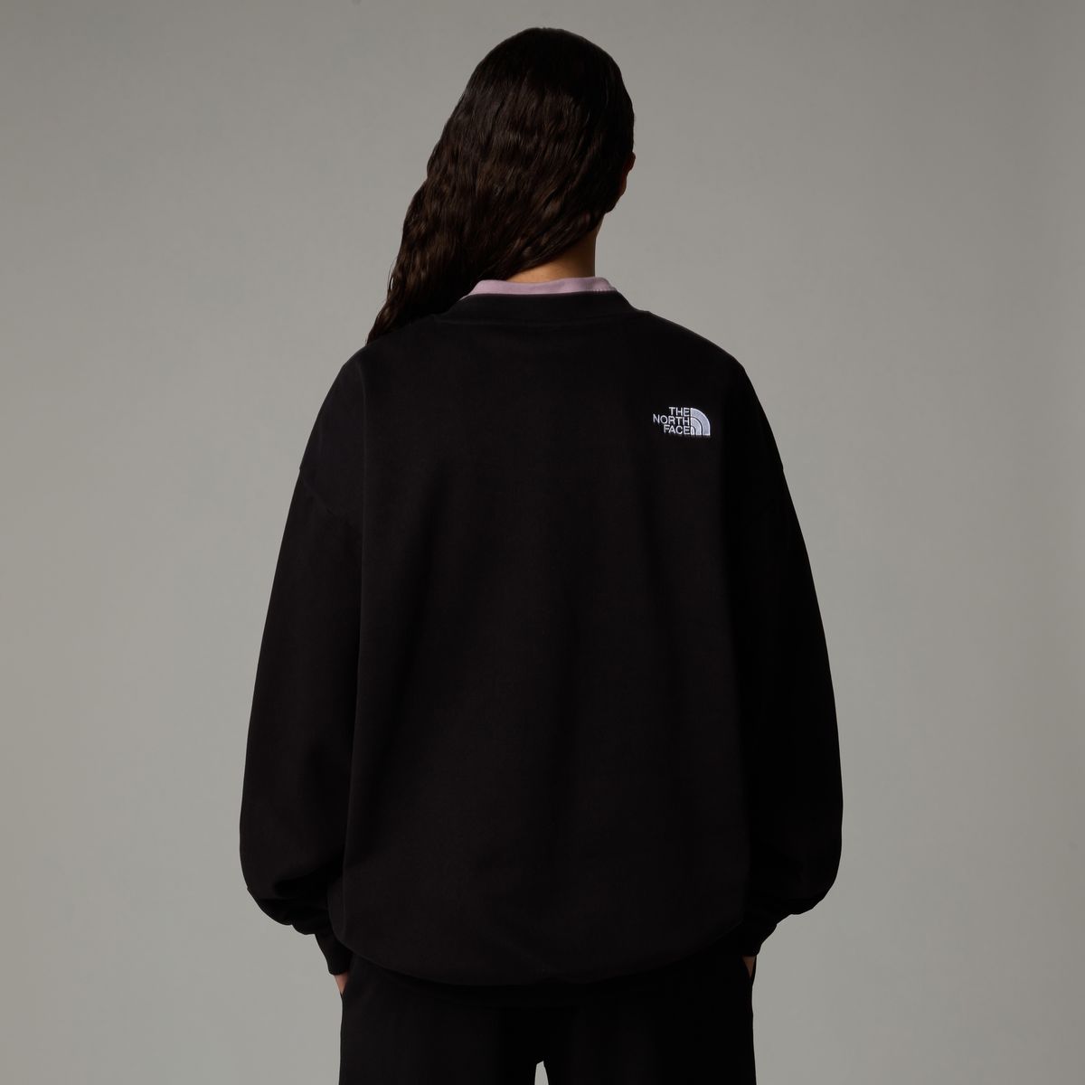The North Face Women Essential Crew Black