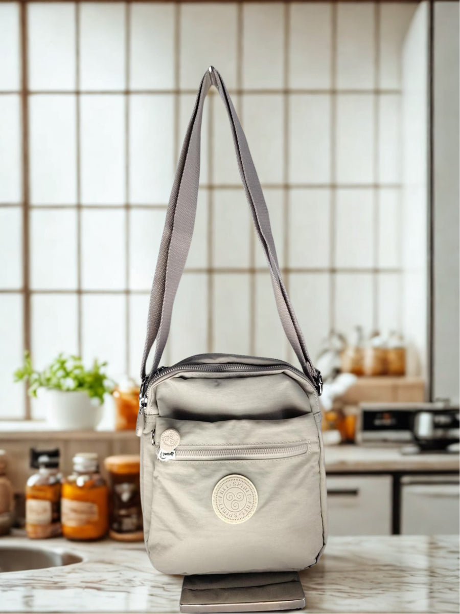 Free Spirit 8624Upright Multi Zip Sling Grey - One Size