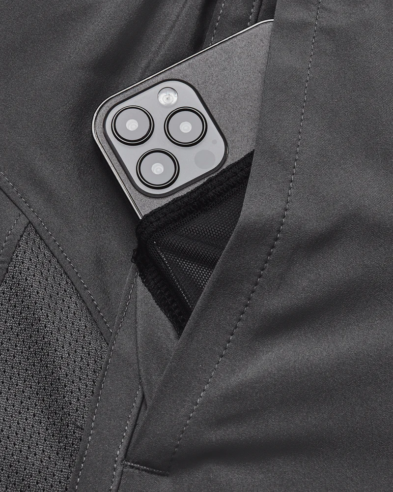 Under Armour Launch 7 Shorts Gray