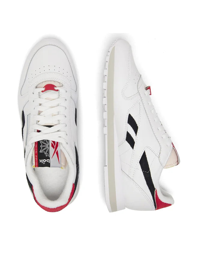 Reebok Unisex Classic Leather Shoes In White & Black