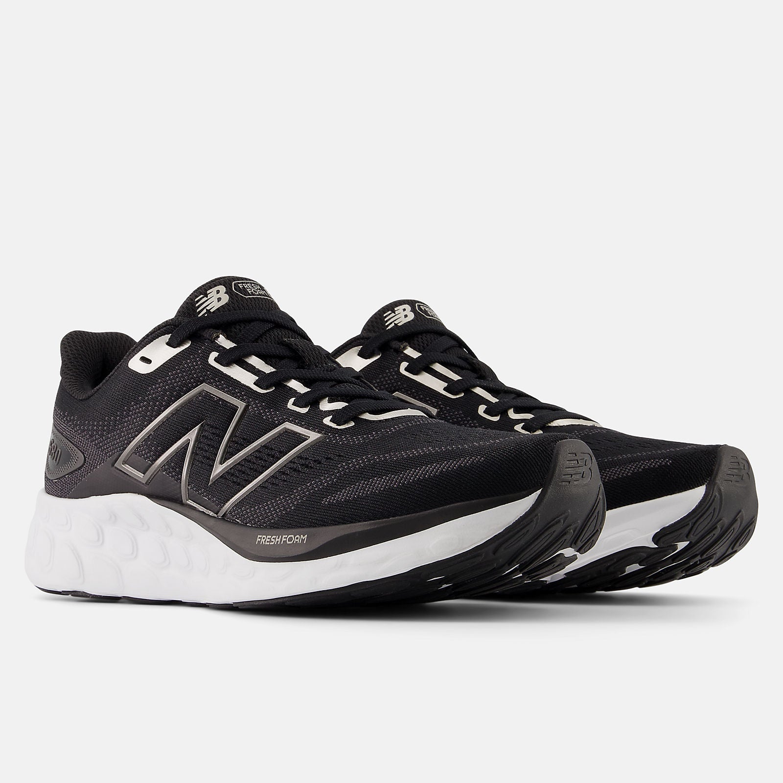 New Balance Womens 680 Running Course Shoes Black And White