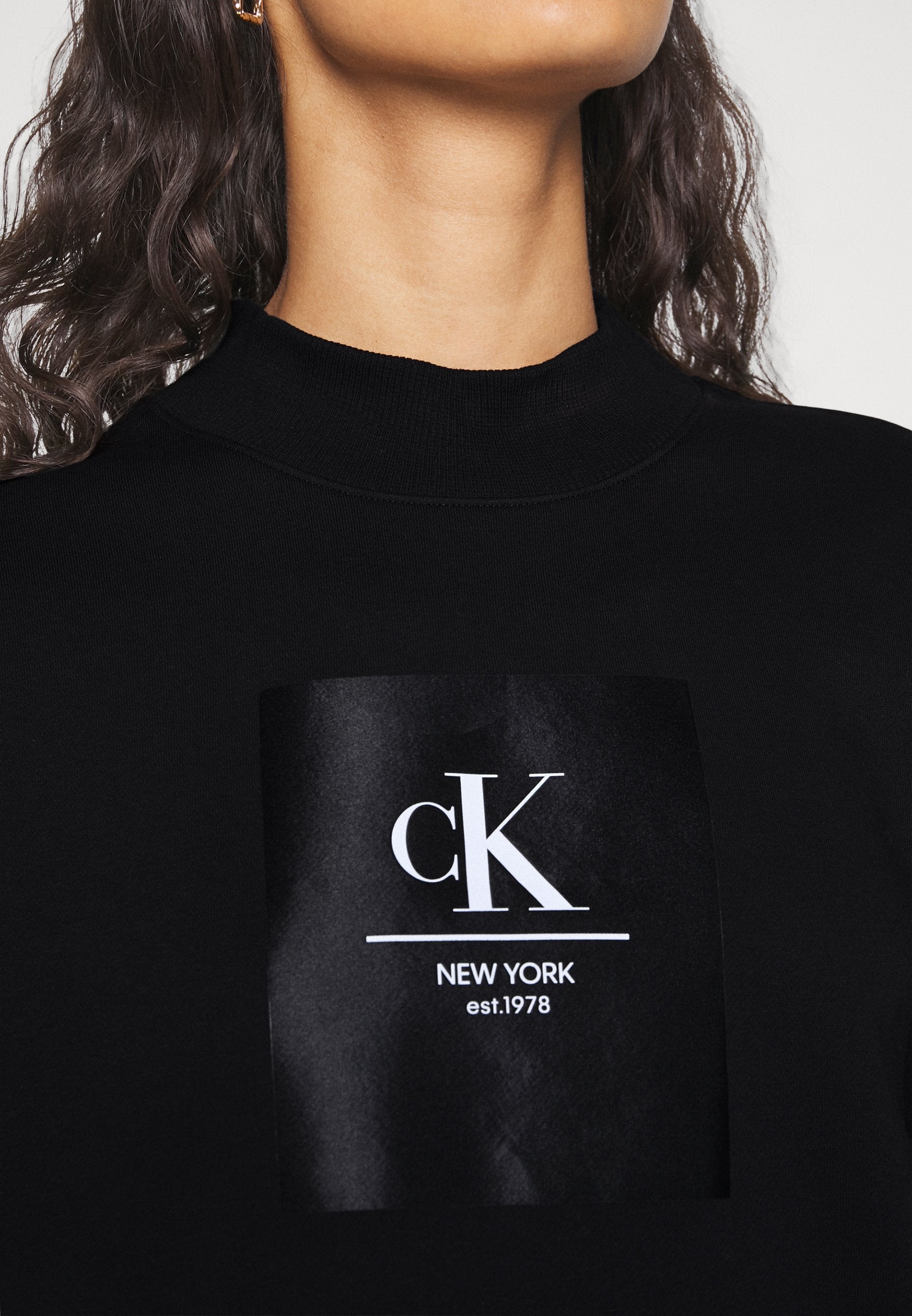 Calvin Klein J2198610 Woven Label Crewneck Dress Black